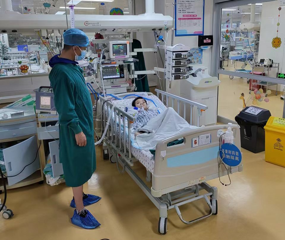 台山市跨省救护车出租公司